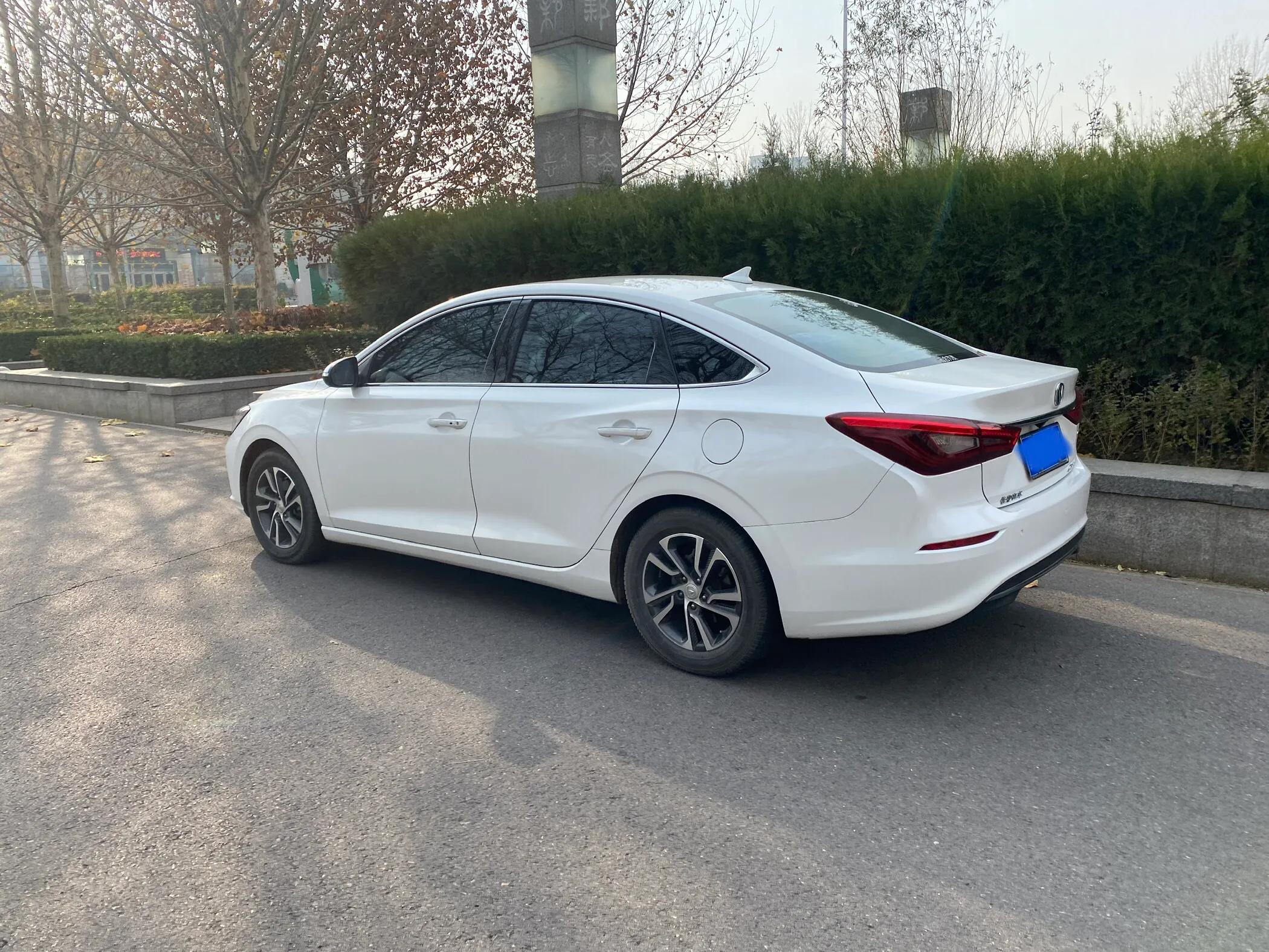 不到九万的好车,有颜又实惠的10万元选逸动