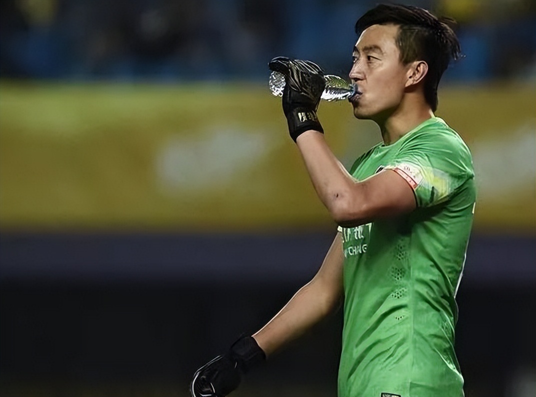 国足蛀虫李铁：罪行不止敛财上亿，戴罪立功曝光足坛背后*b大**oss