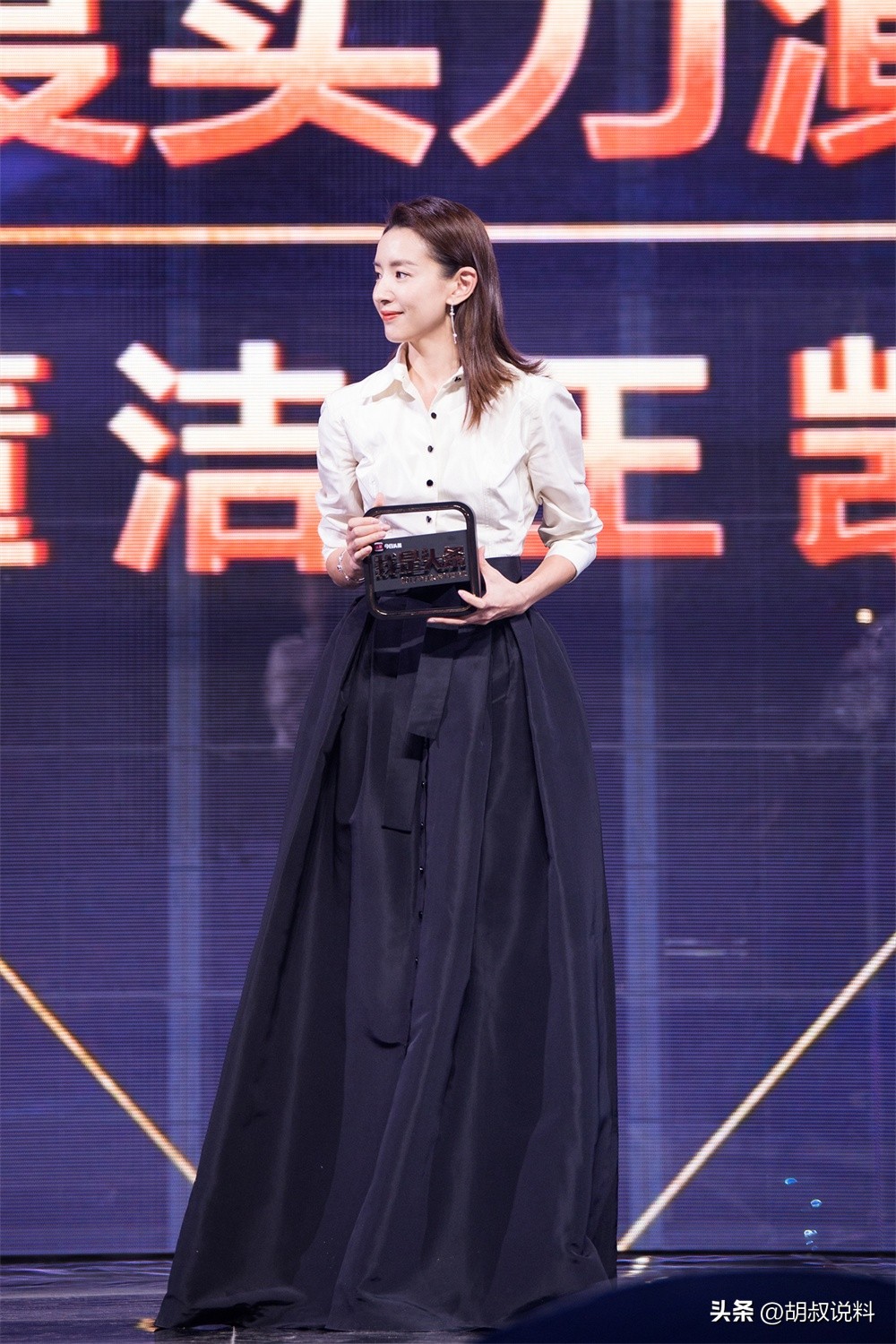 43岁董洁直播,43岁董洁直播带货评论区大翻车