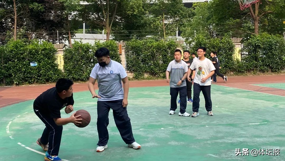 小学生轻微肥胖要怎么减,如何解决中小学生肥胖率