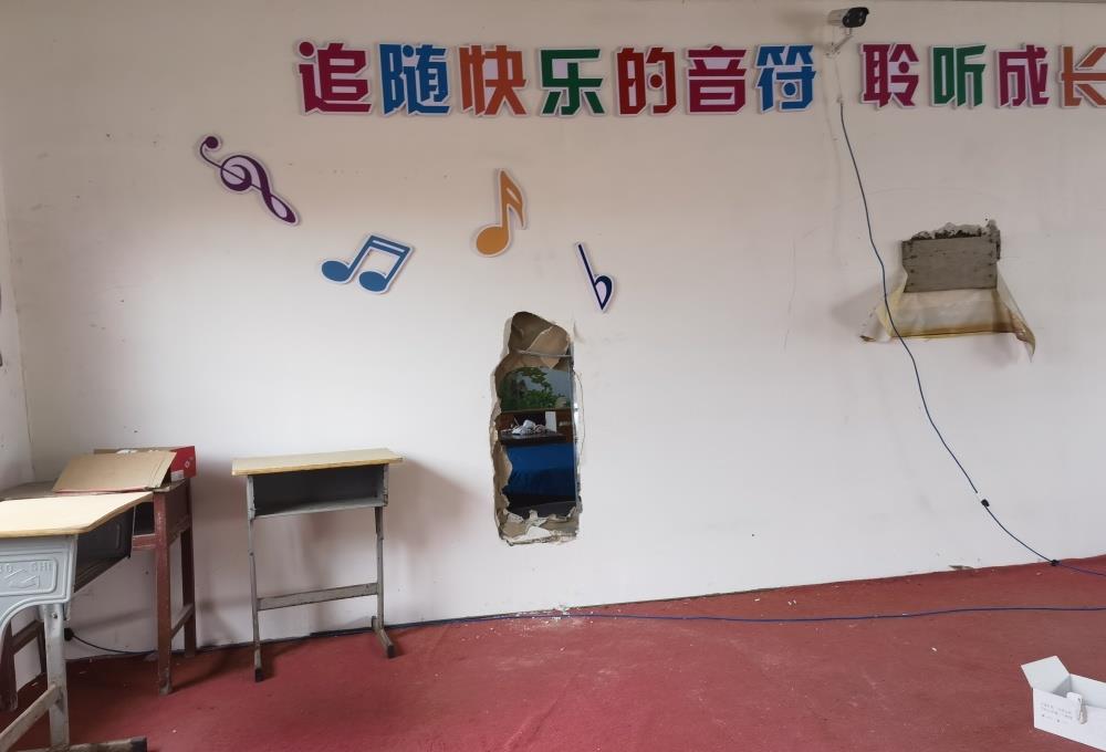 校长猥亵残障学生获刑家属回应,校长性侵残障女学生官方回应