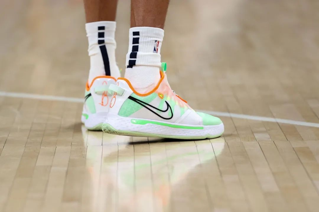 欧文和乔治球鞋,保罗和欧文球鞋