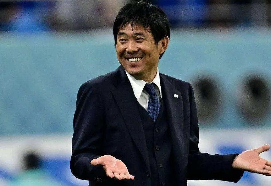 日本队2-1逆转德国队球迷,日本2-1击败西班牙后日本球迷反应