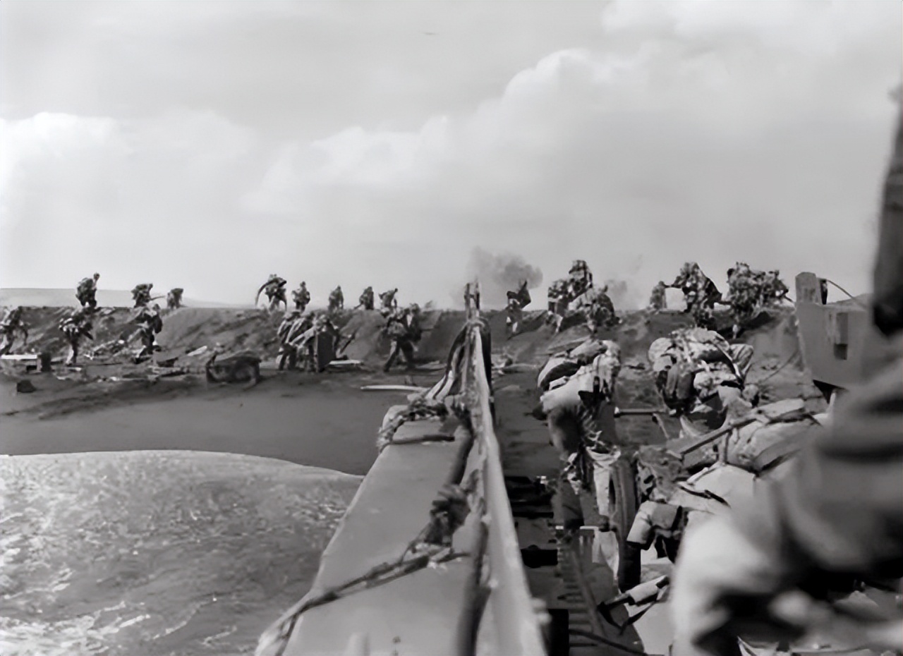 *兽禽**师团的覆灭：端着*刀刺**去硬刚盟军，结果被打到怀疑人生