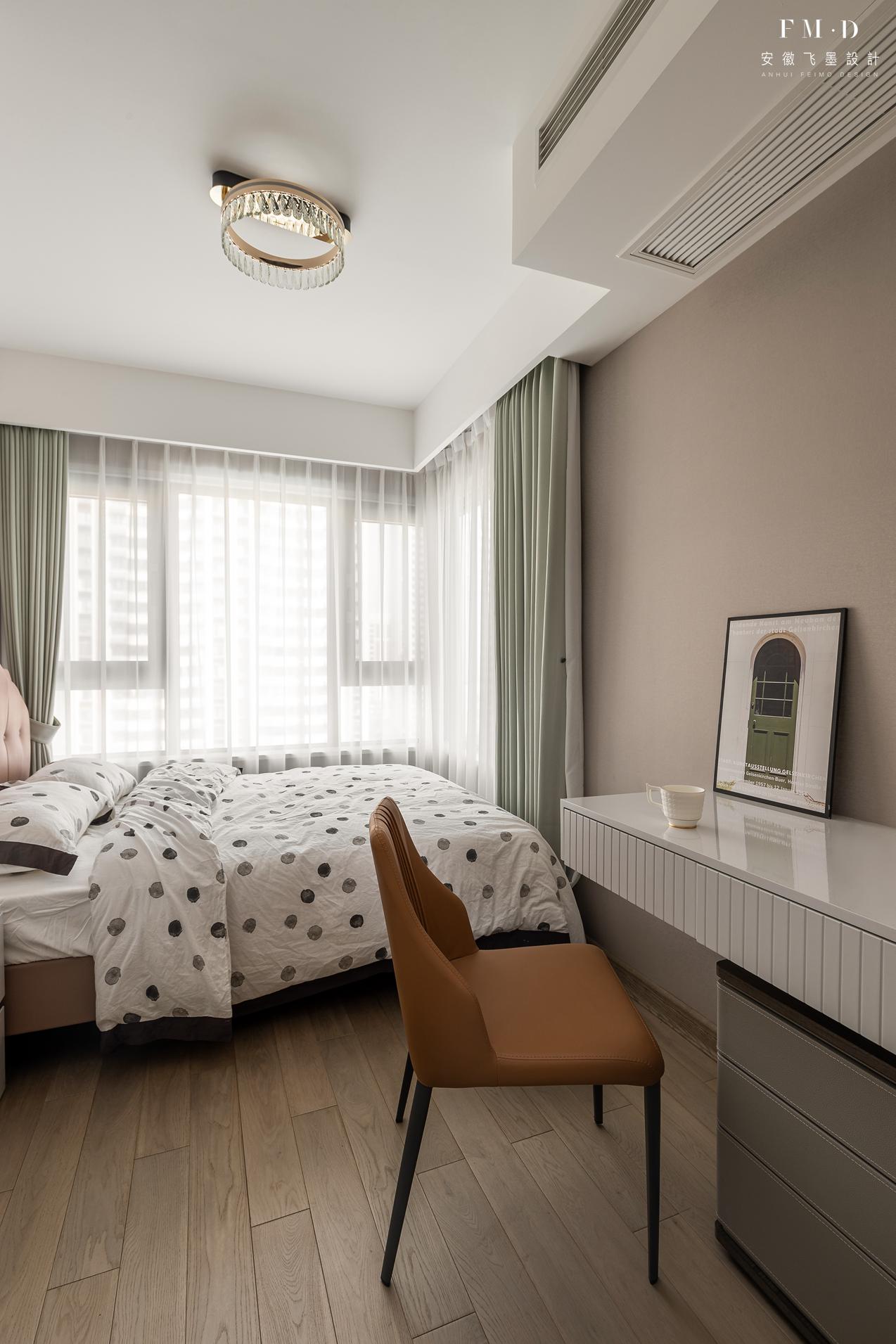 开间4米做满墙和不做满墙的区别,客厅开间2.5米适不适合做满墙