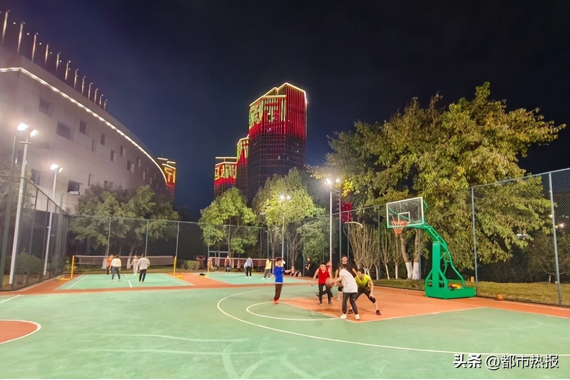 两江新区走在科技发展前列,两江新区经济新动能发力