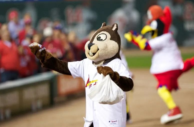 和小姐姐见面送什么礼物,和小姐妹一起送神兽归笼