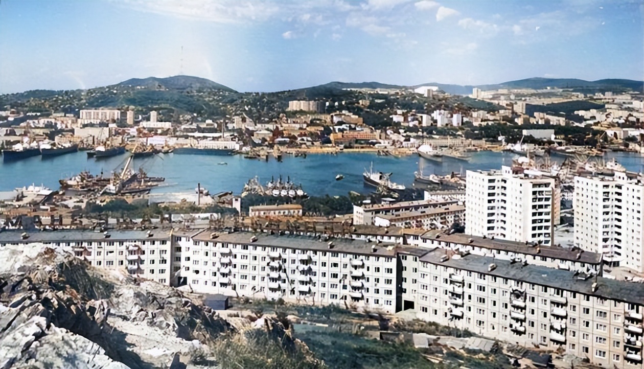 80年代的符拉迪沃斯托克的温馨照片