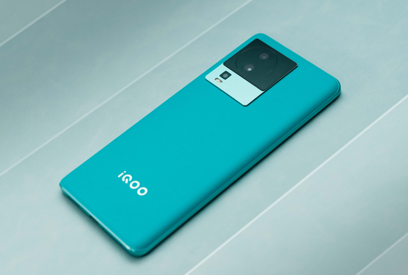 性能和老旗舰差不多的中端处理器,两三年前的旗舰处理器值得购买吗