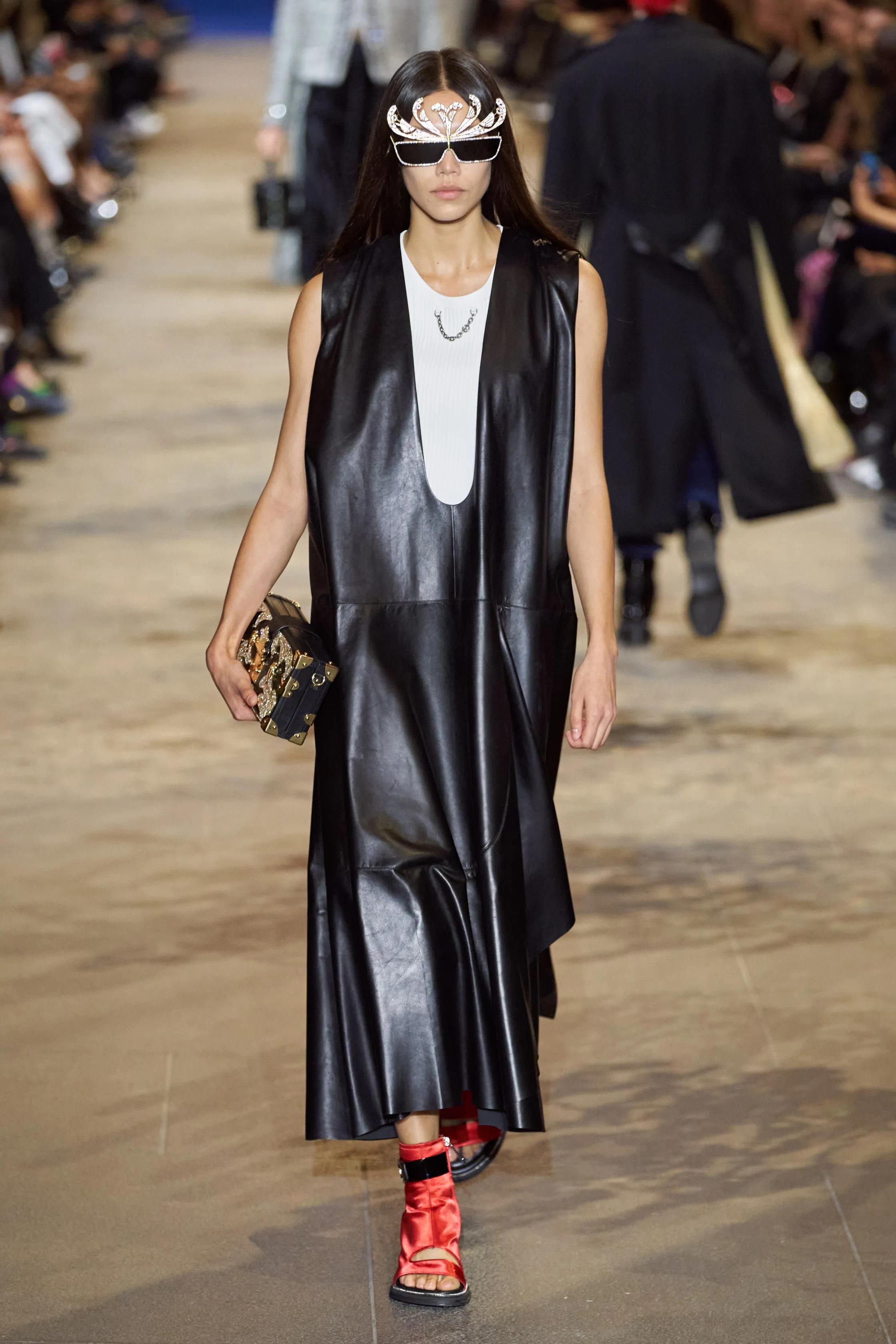 路易威登LouisVuitton面料,路易威登louisvuitton衣服的缺点