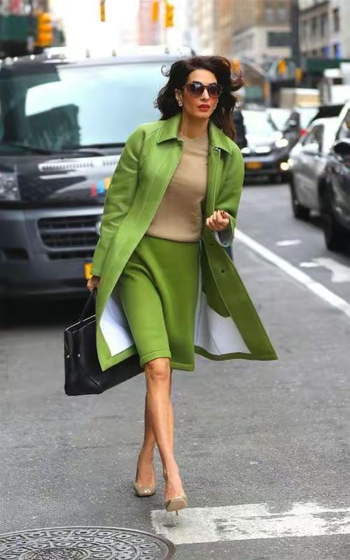 克鲁尼女律师身材,克鲁尼最美律师老婆