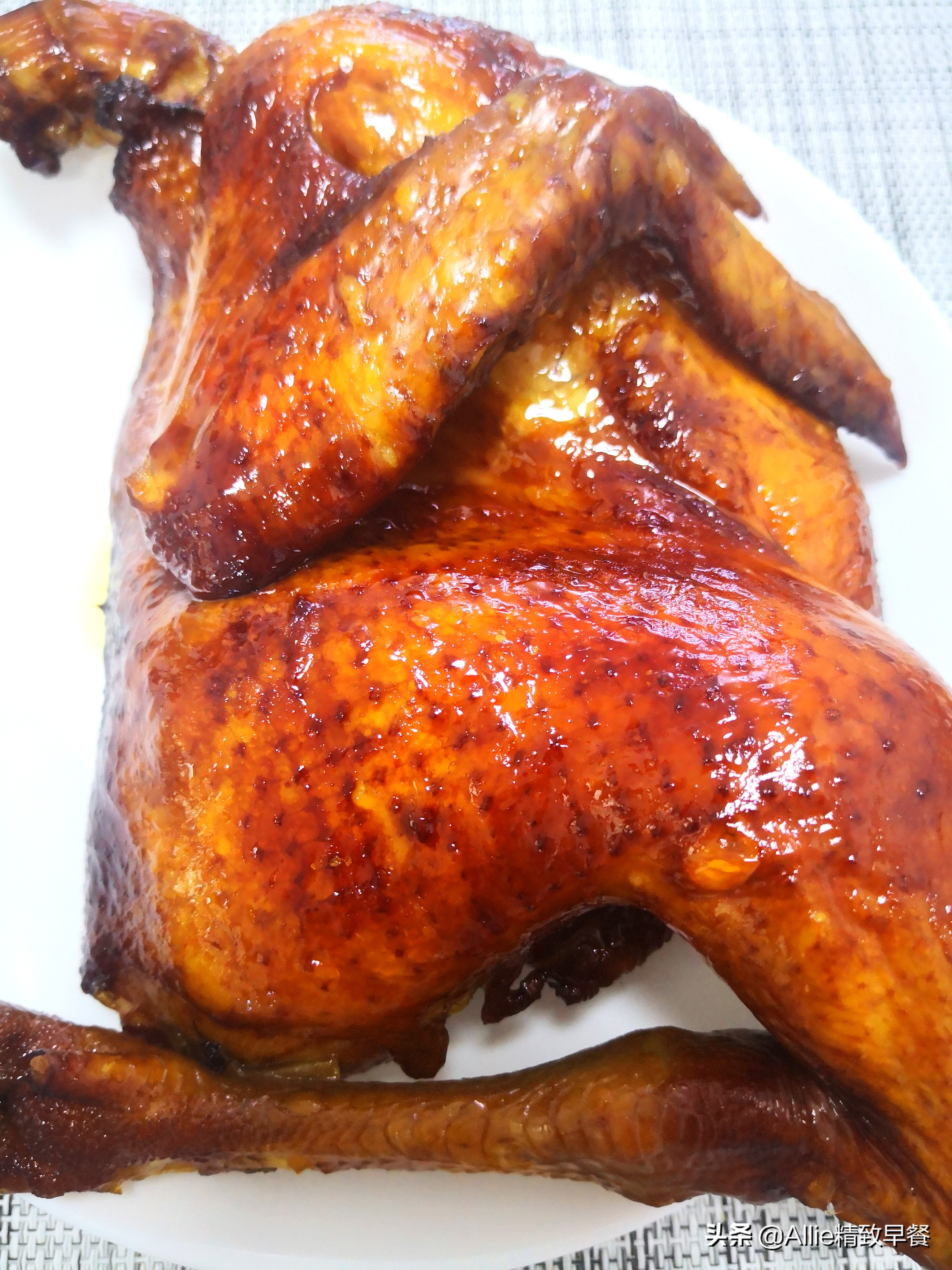 脆皮烤鸡做法烤箱教程,在家就能做的爆汁脆皮烤鸡