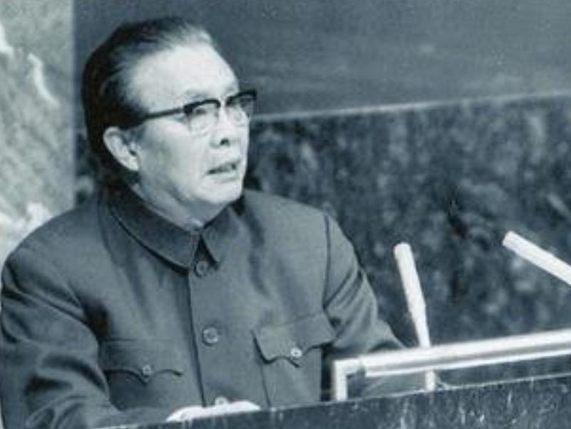 1978年日本记者刁难*小平邓**，问*鱼岛钓**属于哪国，邓公：交给后代吧