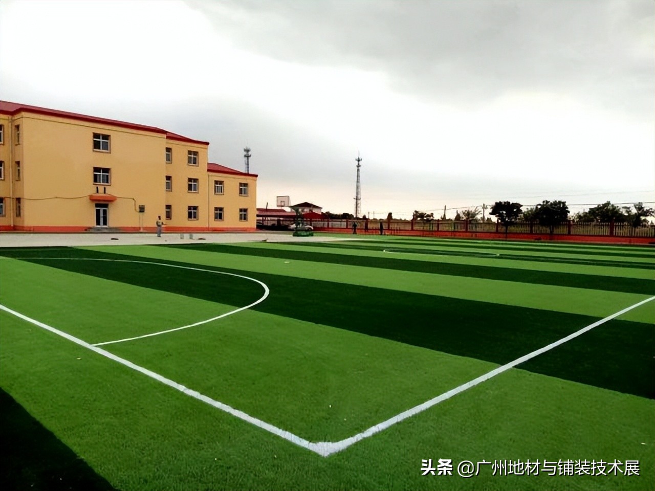 苏州人造草坪足球场规划,足球场人造草坪施工步骤