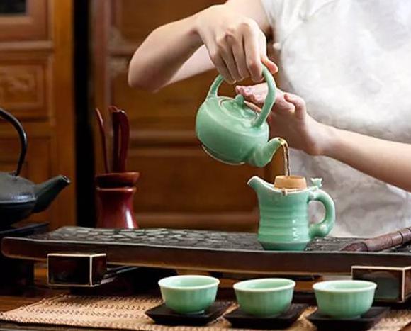 茶叶店看着没什么生意靠什么维持,茶叶店看起来没人