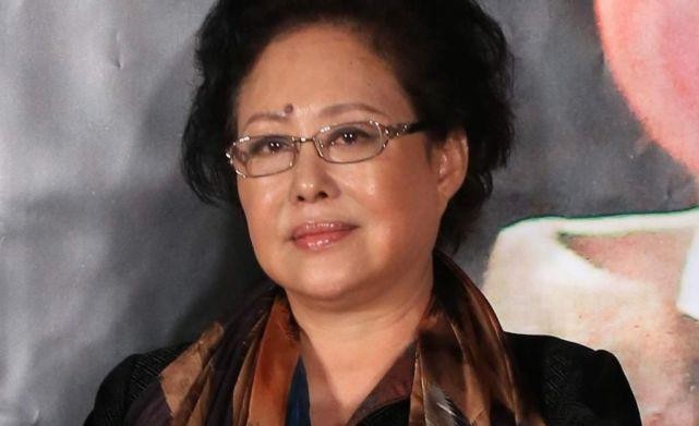 孙天相斯琴高娃的儿女近况,斯琴高娃与孙天相的婚姻状况