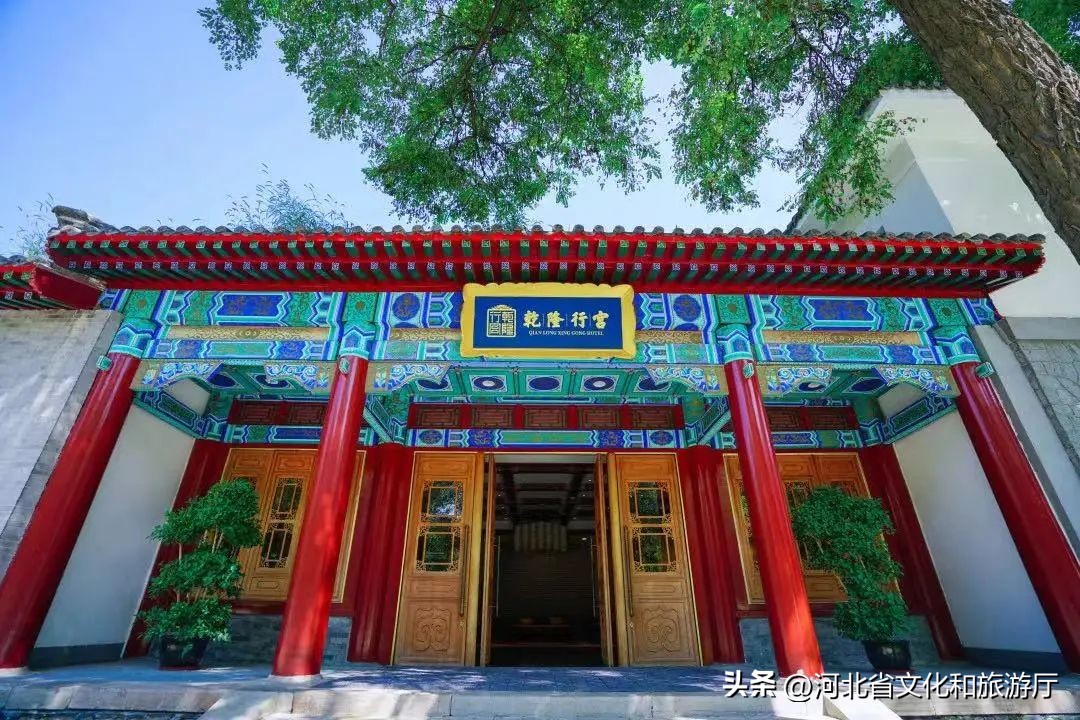 中国夏季避暑胜地排名前十,中国十大避暑胜地第一名你想不到