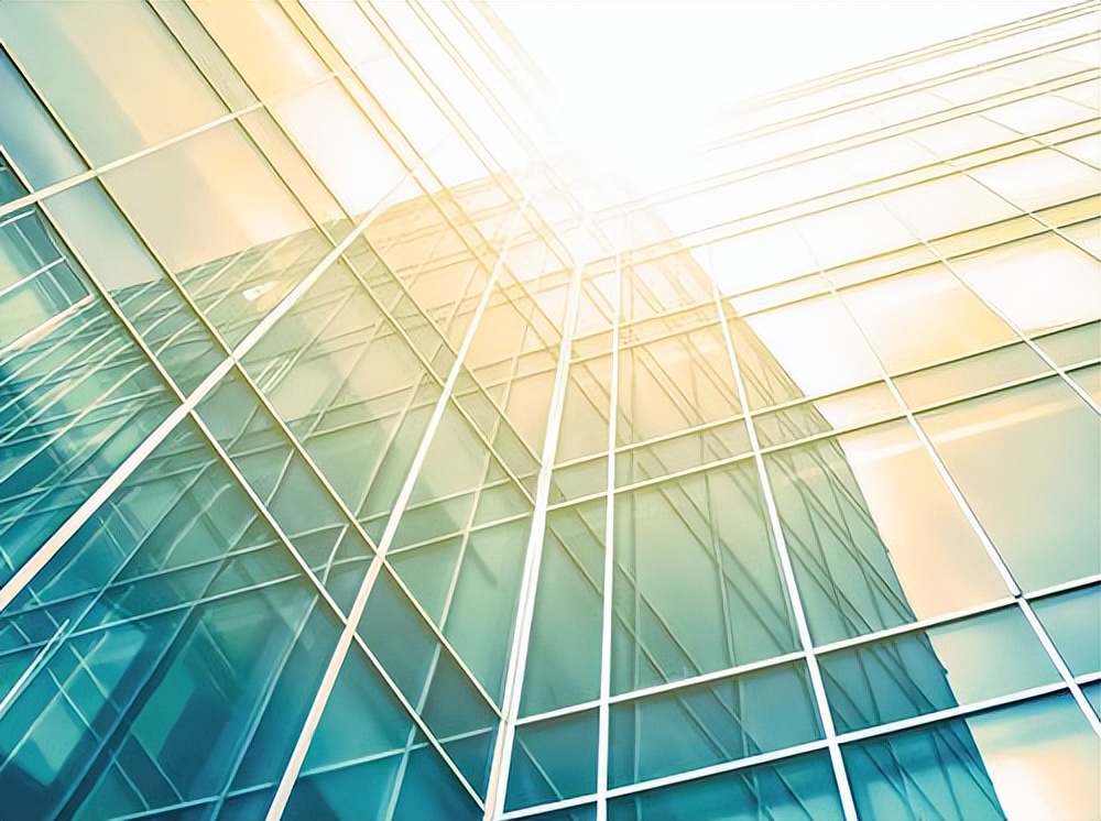 直接选用太阳能板做屋顶,屋顶太阳能板增加空间