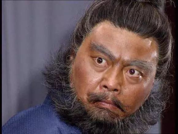 张飞VS李逵，谁更胜一筹？三个回合比下来，结果与你想的不一样