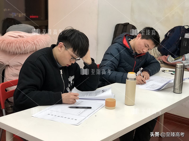 武汉艺术生补文化课,武汉艺术生文化课培训机构有用吗