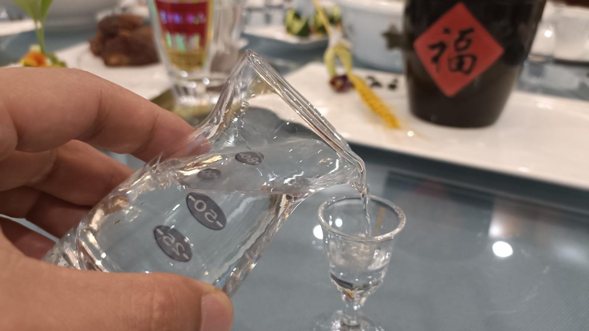 小型设备自酿粮食酒效果好吗,家庭酿酒设备可以酿出酒吗