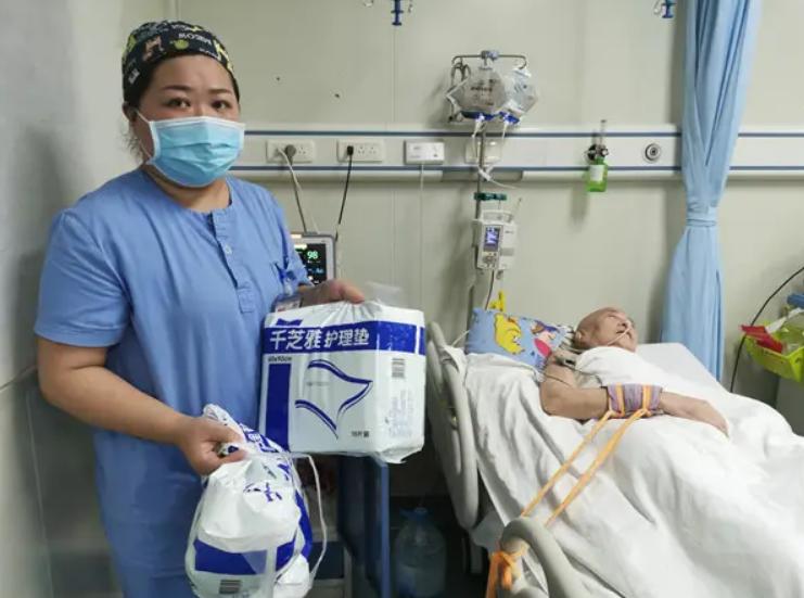 老人晨练撞小孩后续,老太太晨练被撞