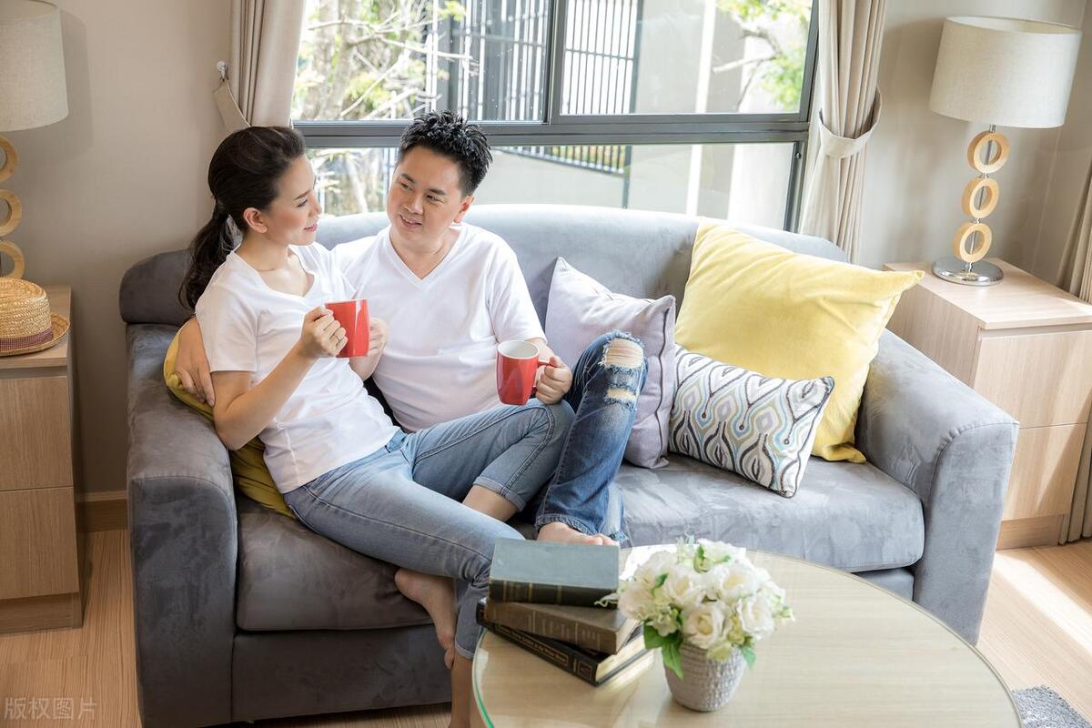 老公拒绝给女方父母买房,老公拒绝给娘家弟弟借钱