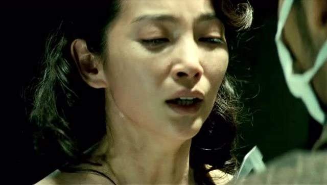 13年过去，这部让李冰冰全裸出镜的《风声》，依旧无人能超越