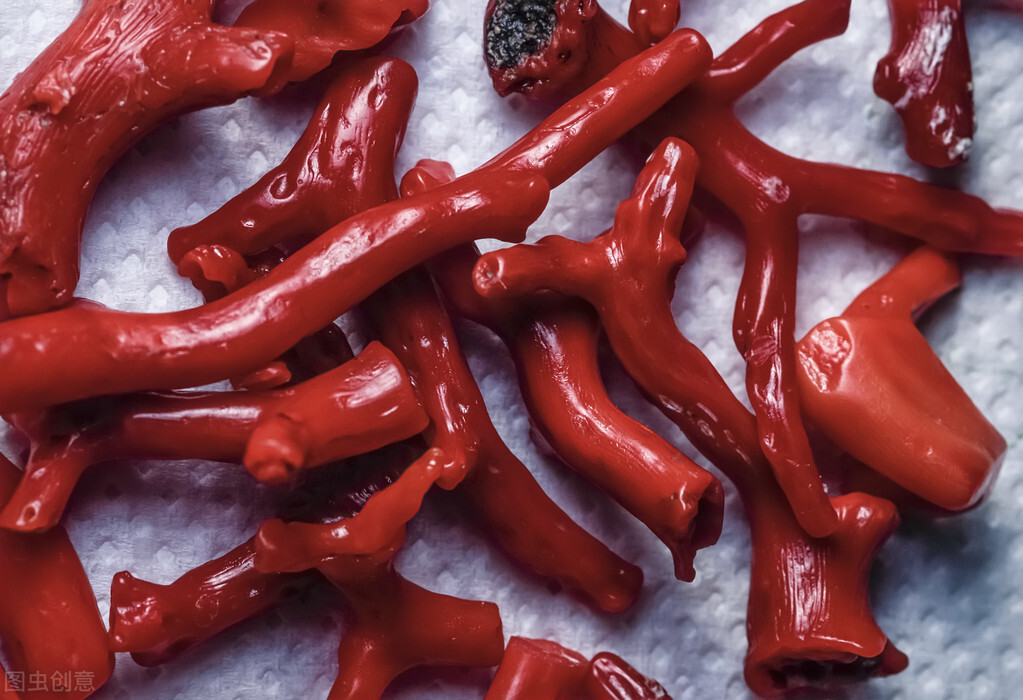 1克的黄金为什么卖1000多钱,1克要600块钱的黄金