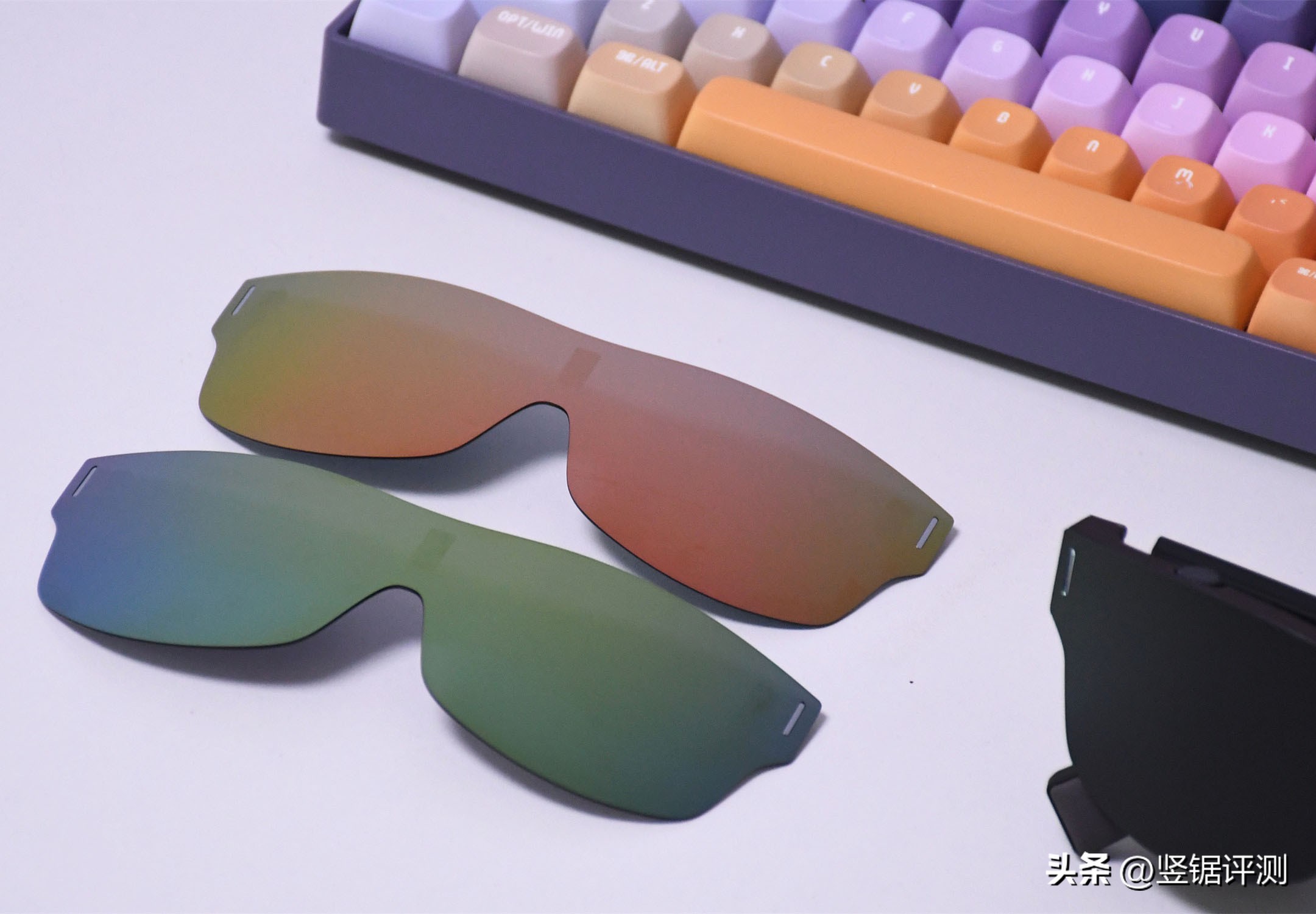 能带来“150寸”观影体验的智能眼镜！TQSKYT1视听智能眼镜评测