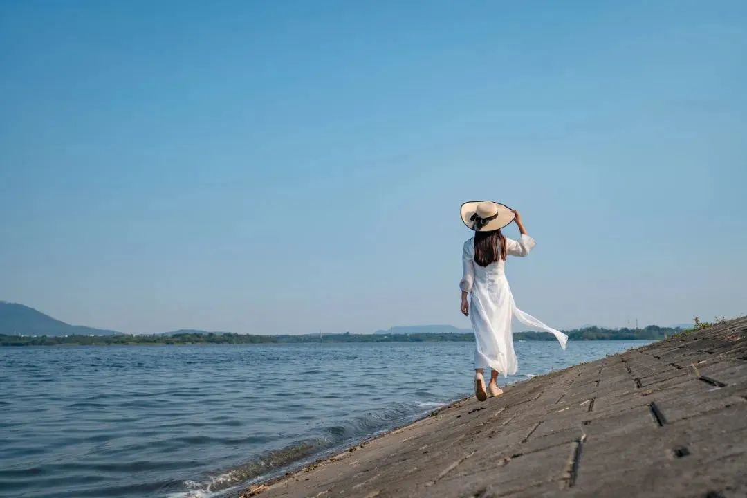 聪明女人对待感情的态度文字,女人要学会看待男人的三个表现