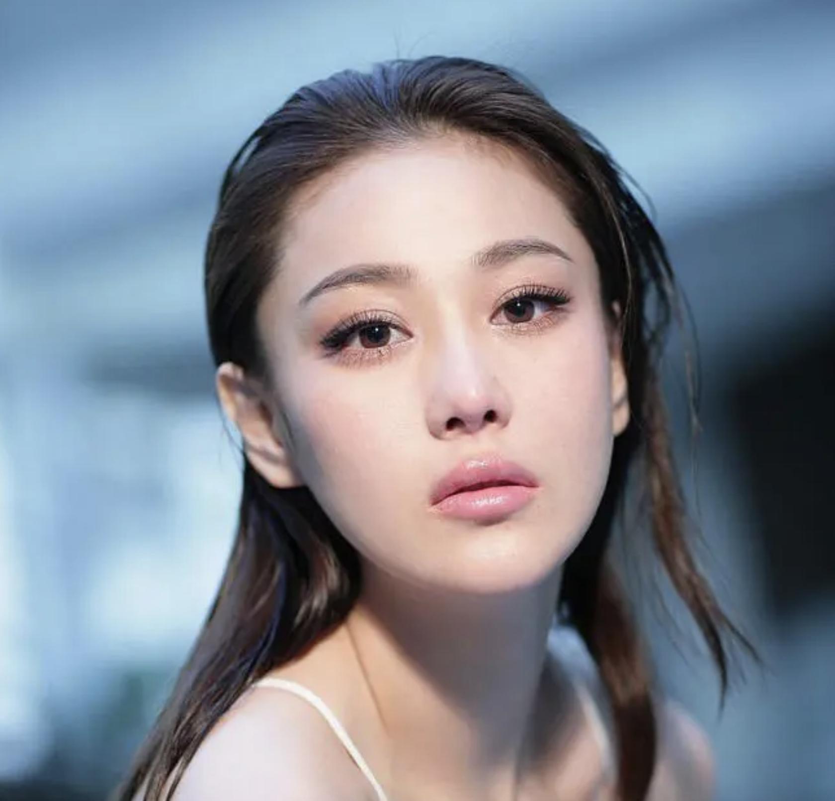 张馨予嫁给了当兵的何捷,张馨予嫁给何捷平时怎么在一起