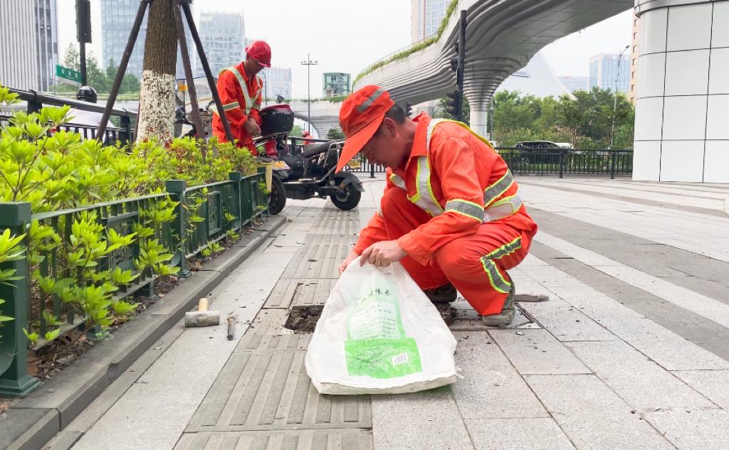 纯悦矿泉水一瓶1.5升,纯悦一瓶水有多重
