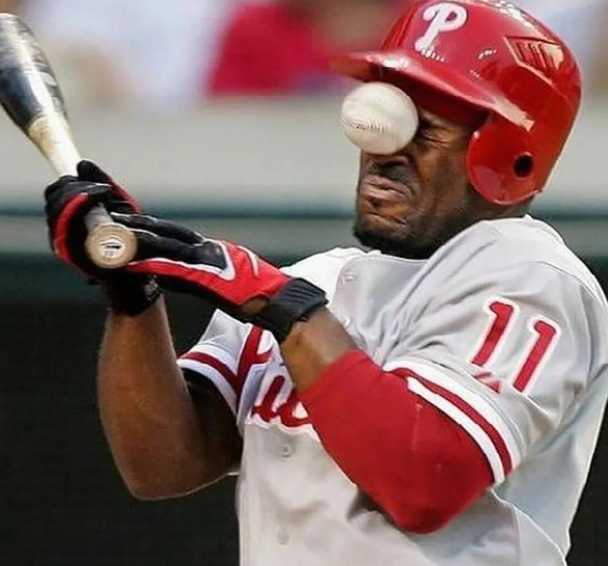 赛场上搞笑的瞬间救人,职业赛场上的十大爆笑场面