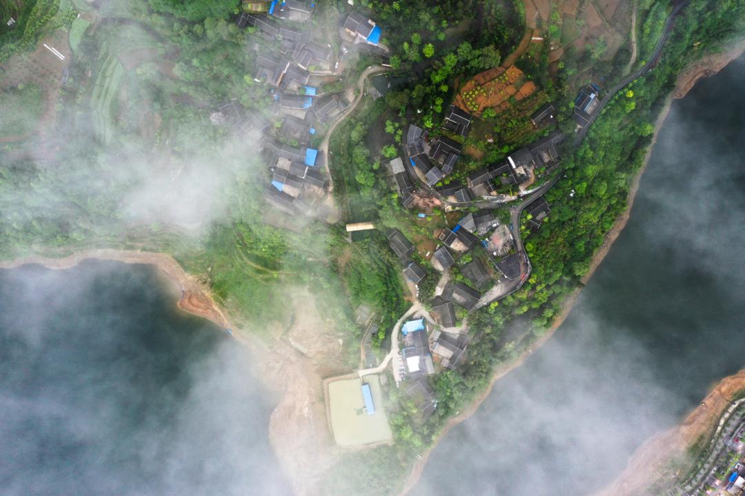 庆位列五一热门乡村民宿目的地,余庆龙湖民宿