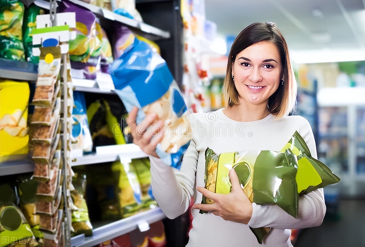 各地超市最新囤货现象 (现在全国超市3月份缺货吗)