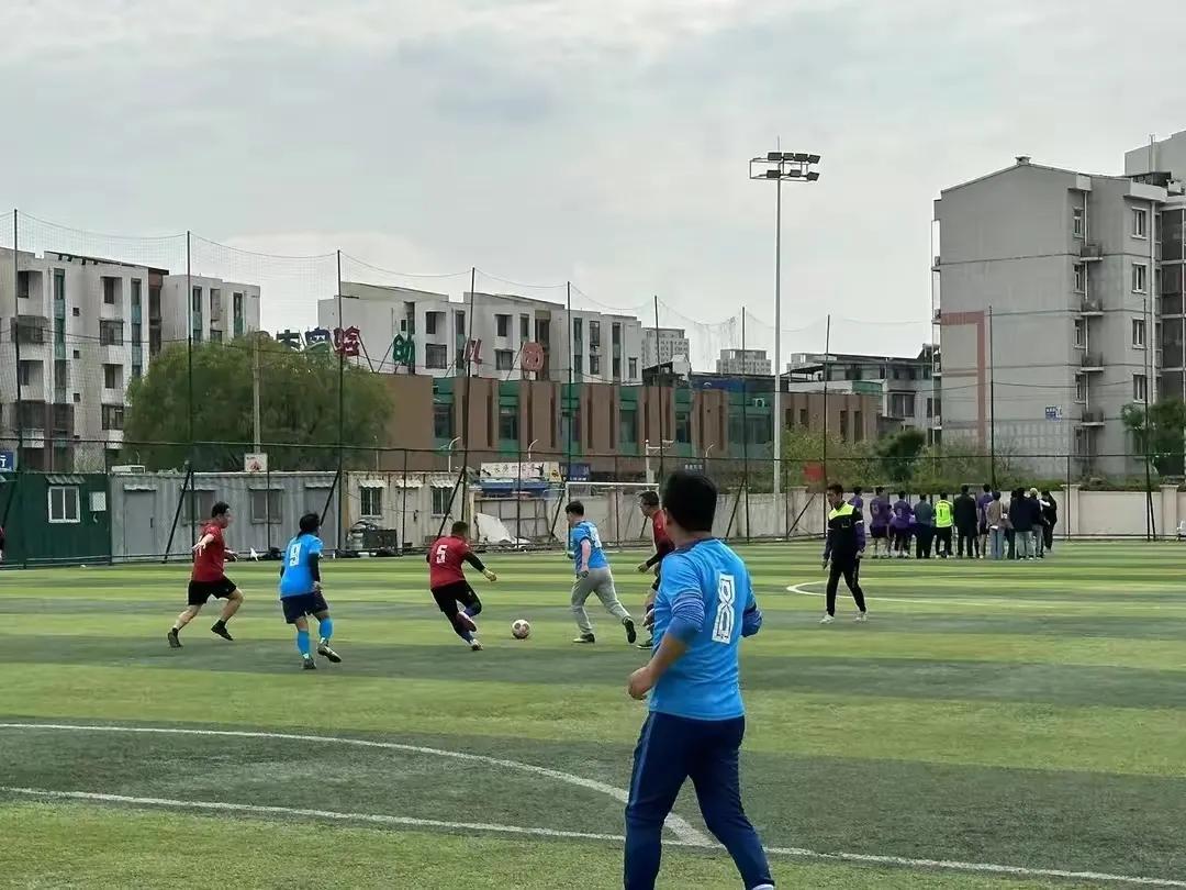 机关队施巧计以逸待劳门前杀千里奔无力回天