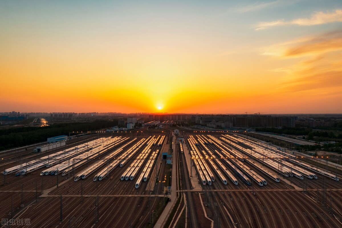 动车组旅客列车分别有哪些型号,中国最高时速的动车组型号是什么