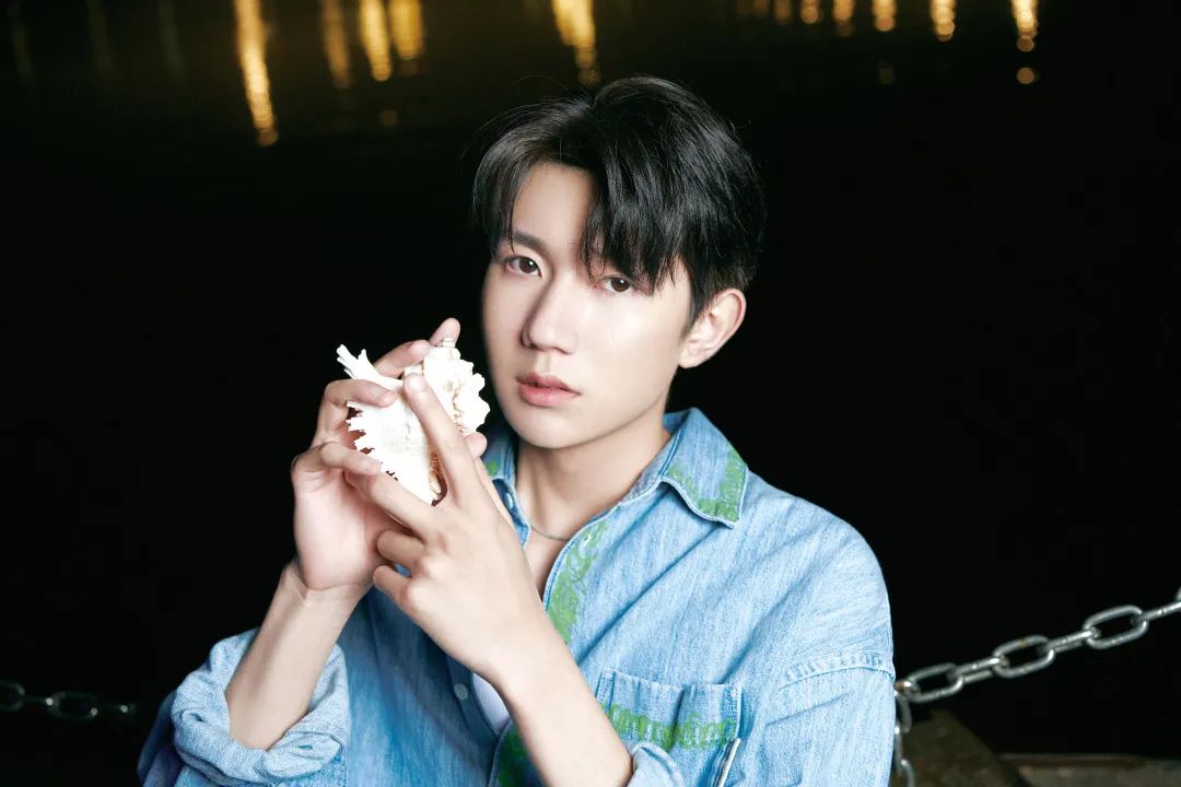 倩碧套装王源,倩碧王源线下