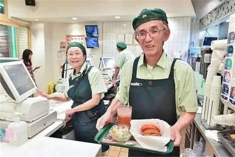 19世纪中期日本社会面临的问题,日本是半殖民地半封建社会吗