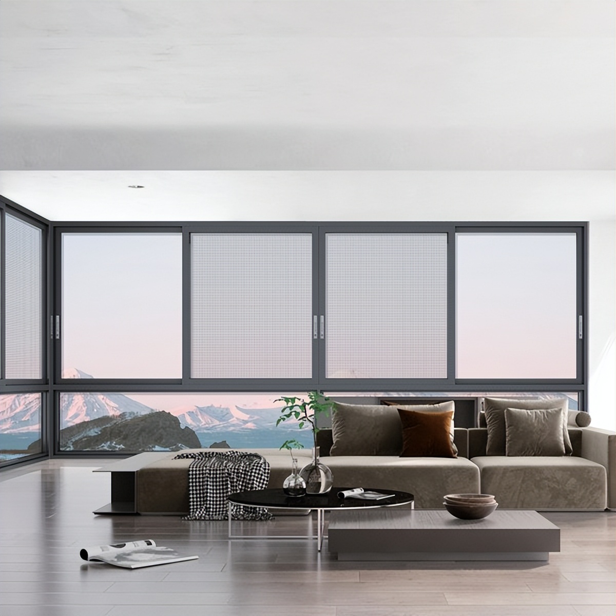 皇庭金门和皇派哪个好,皇庭金门门窗是几线品牌