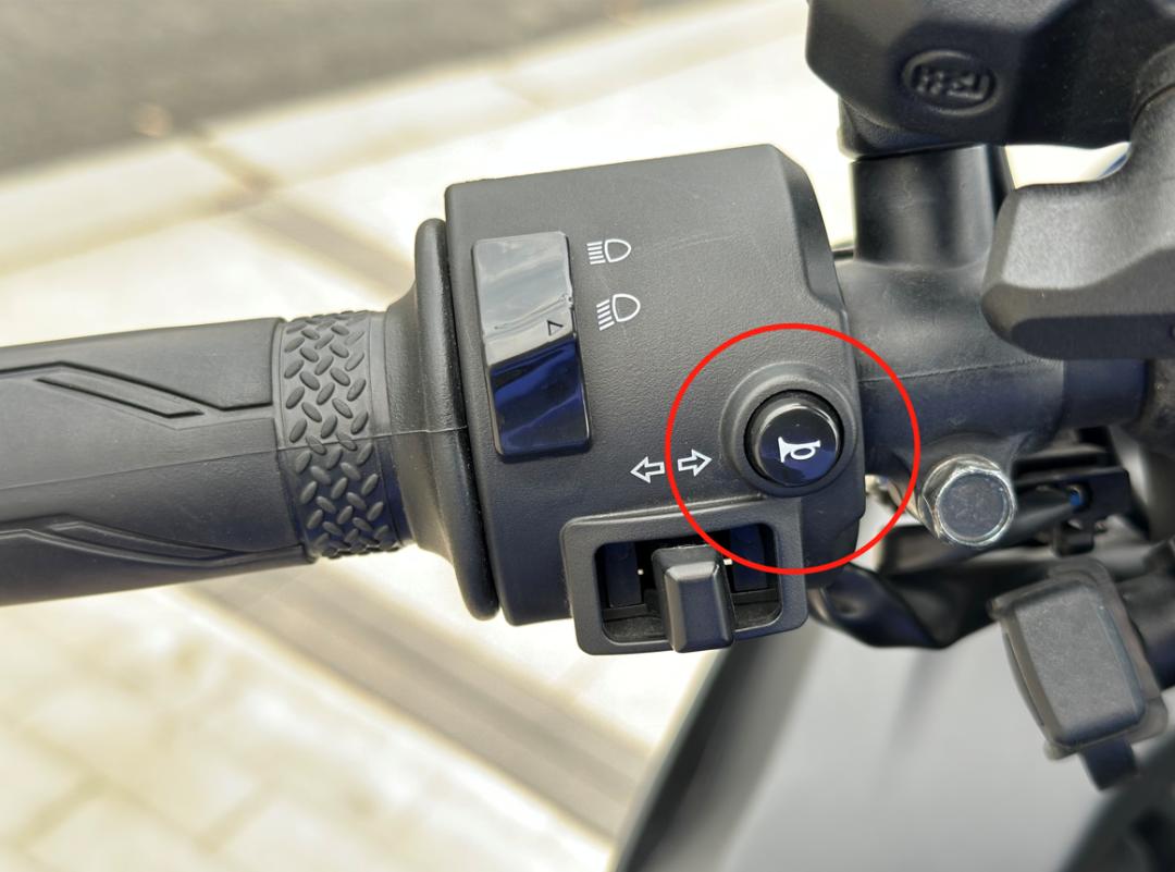 新款雅马哈yzfr3怎么样,雅马哈YZF-R25测评