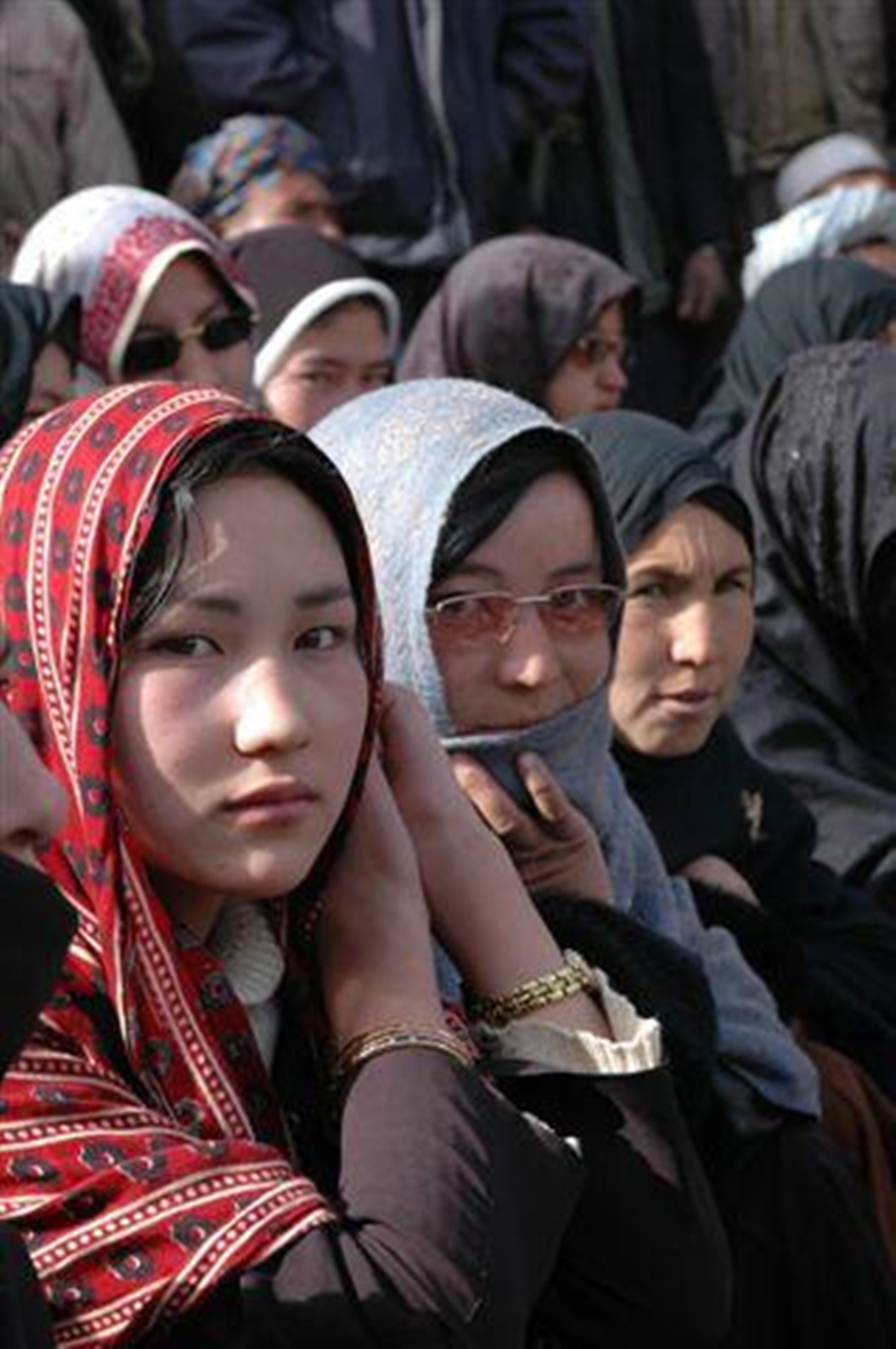 闃垮瘜姹椾汉涓轰粈涔堥兘鏄粦澶村彂,涓栫晫涓婇粍鐨偆榛戝ご鍙戠殑鍥藉