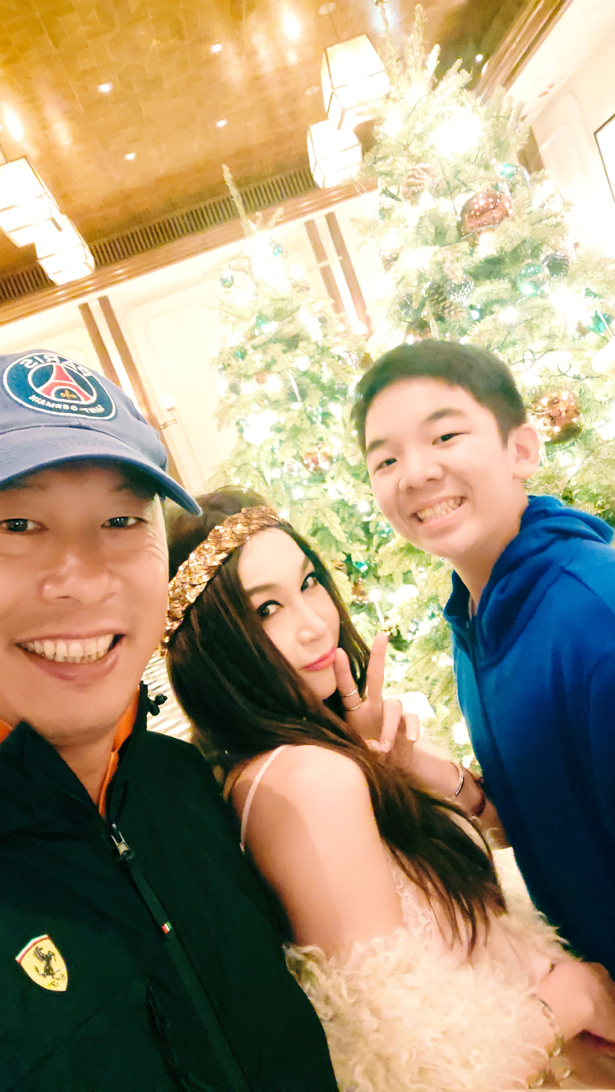 温碧霞刚出道时拍过什么电影,温碧霞最早期的电影吻戏