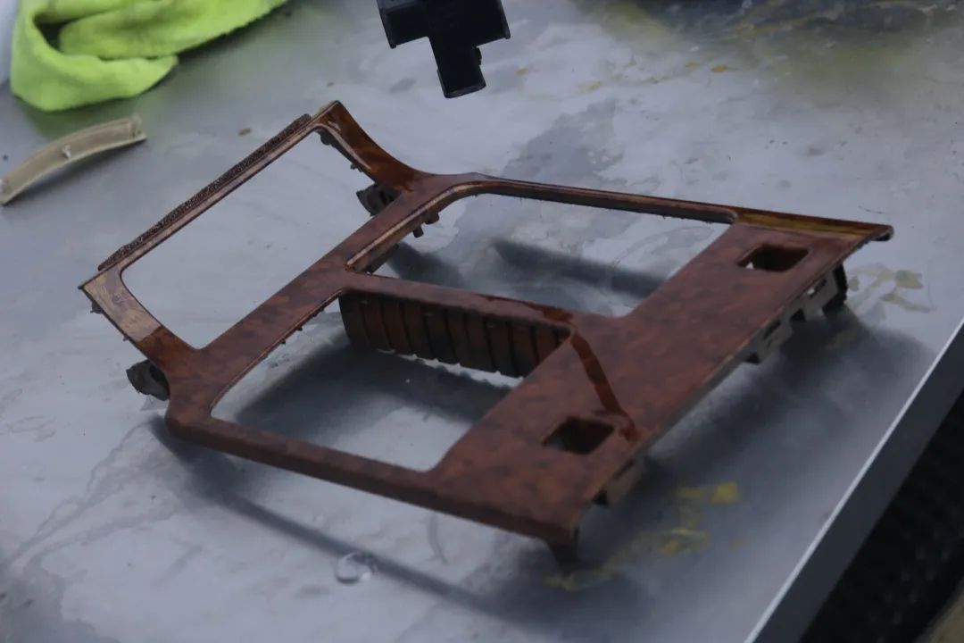 老皇冠全车翻新整备50000元,12代皇冠二手翻新要多少钱