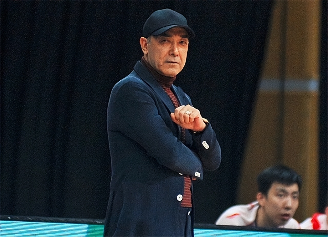 新疆男篮主教练阿的江换成谁,新疆主帅阿的江儿子