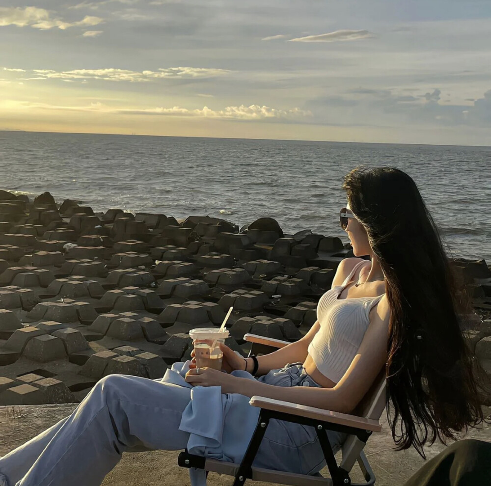 抖音文案短句男生专用高级文案,发抖音文案温暖吸引人的句子