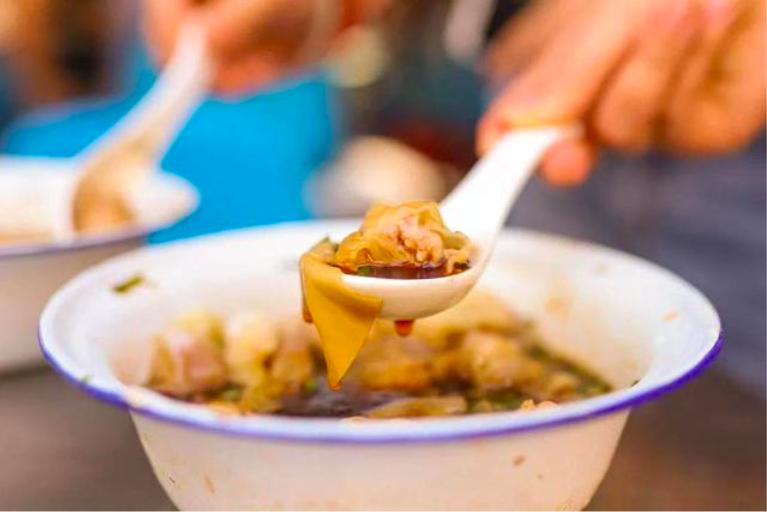 这个生活很慢,美食“泛滥”的小城藏不住了