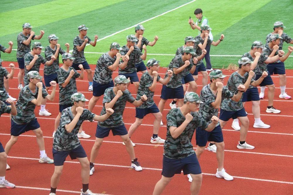 高标准军训,威武霸气的军训