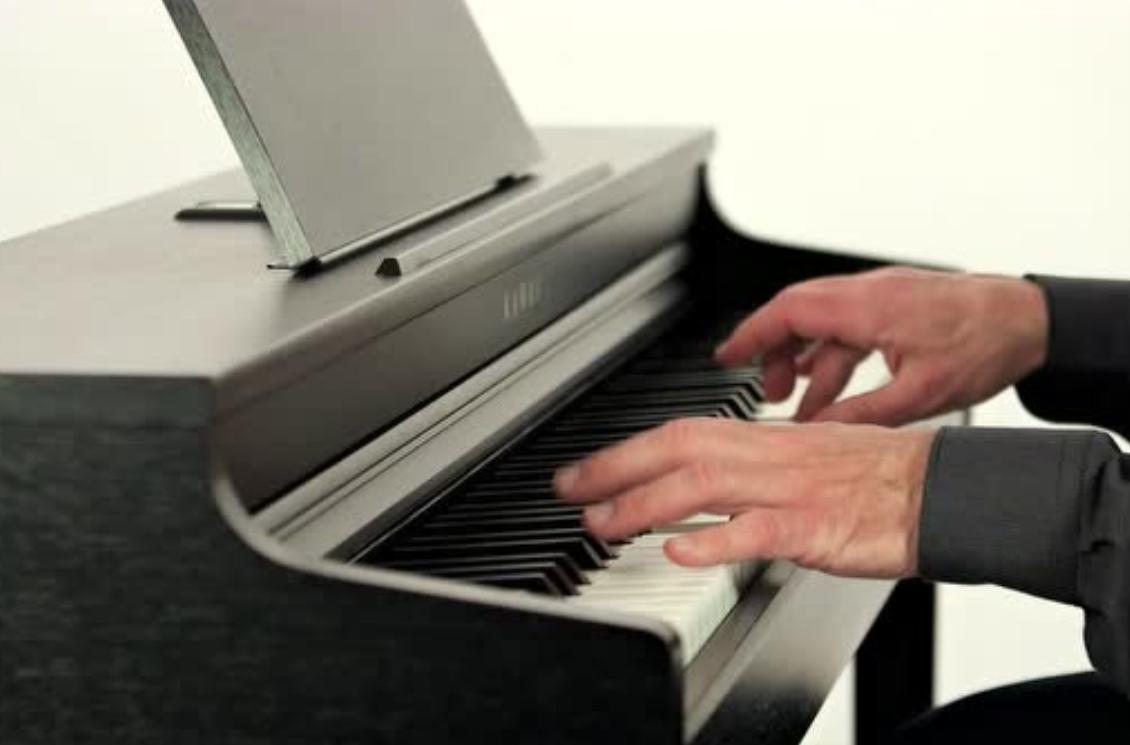 电钢琴kawaies110和罗兰fp18选哪个,kawai电钢琴es110和kdp120哪个好